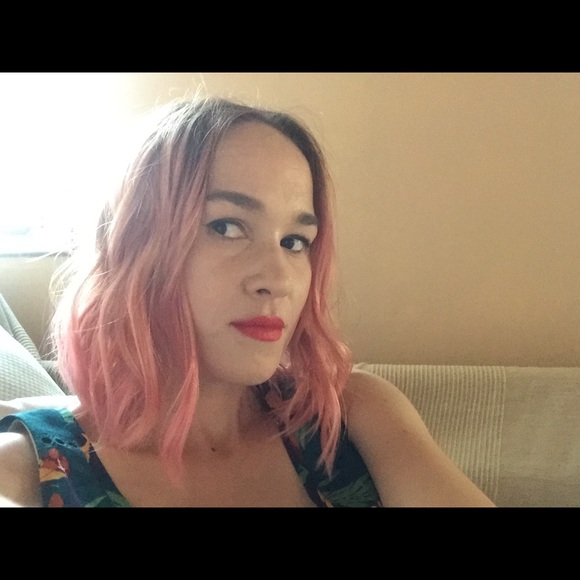 Meet your Posher, Nadihuska - Picture 1 of 1